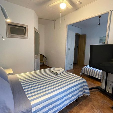P&R Hostals Can Tort 滨海托萨 外观 照片