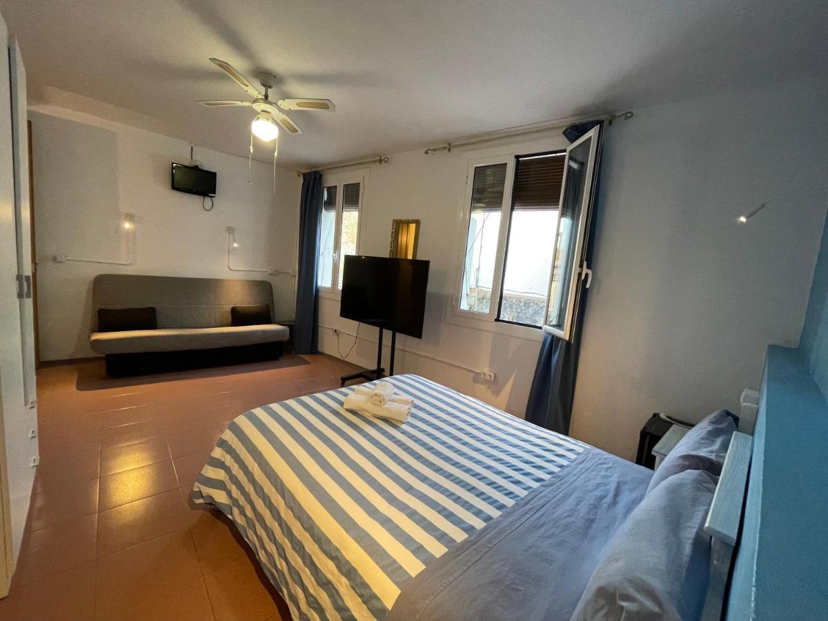 P&R Hostals Can Tort 滨海托萨 外观 照片