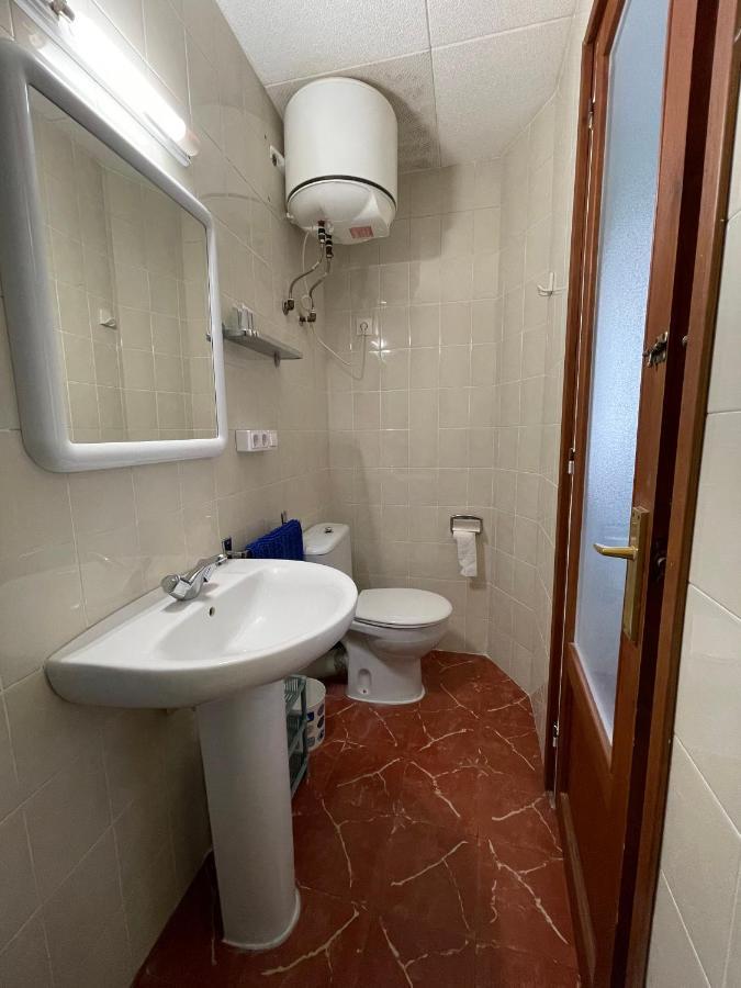 P&R Hostals Can Tort 滨海托萨 外观 照片